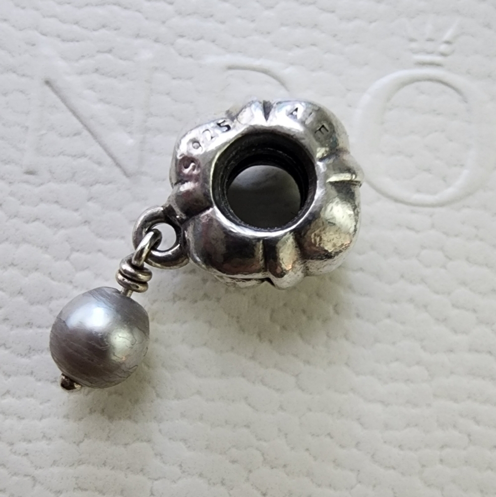 Pandora My Wish Grey Pearl Dangle Charm - Picture 5 of 6